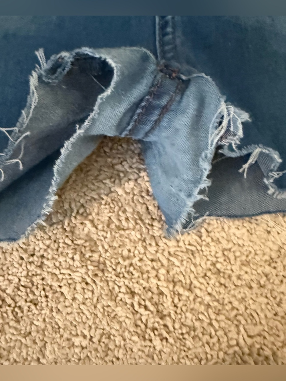 VIP Jeans Dark Wash Denim Fraying Distressed Cut Off Jean Shorts 17/33 Boho - Picture 5 of 8